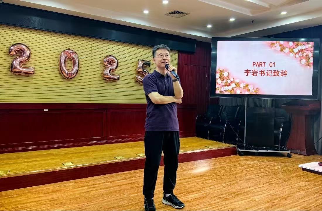 627d6dd19f2efba250f7909ff58a752b.jpg 627d6dd19f2efba250f7909ff58a752b.jpg